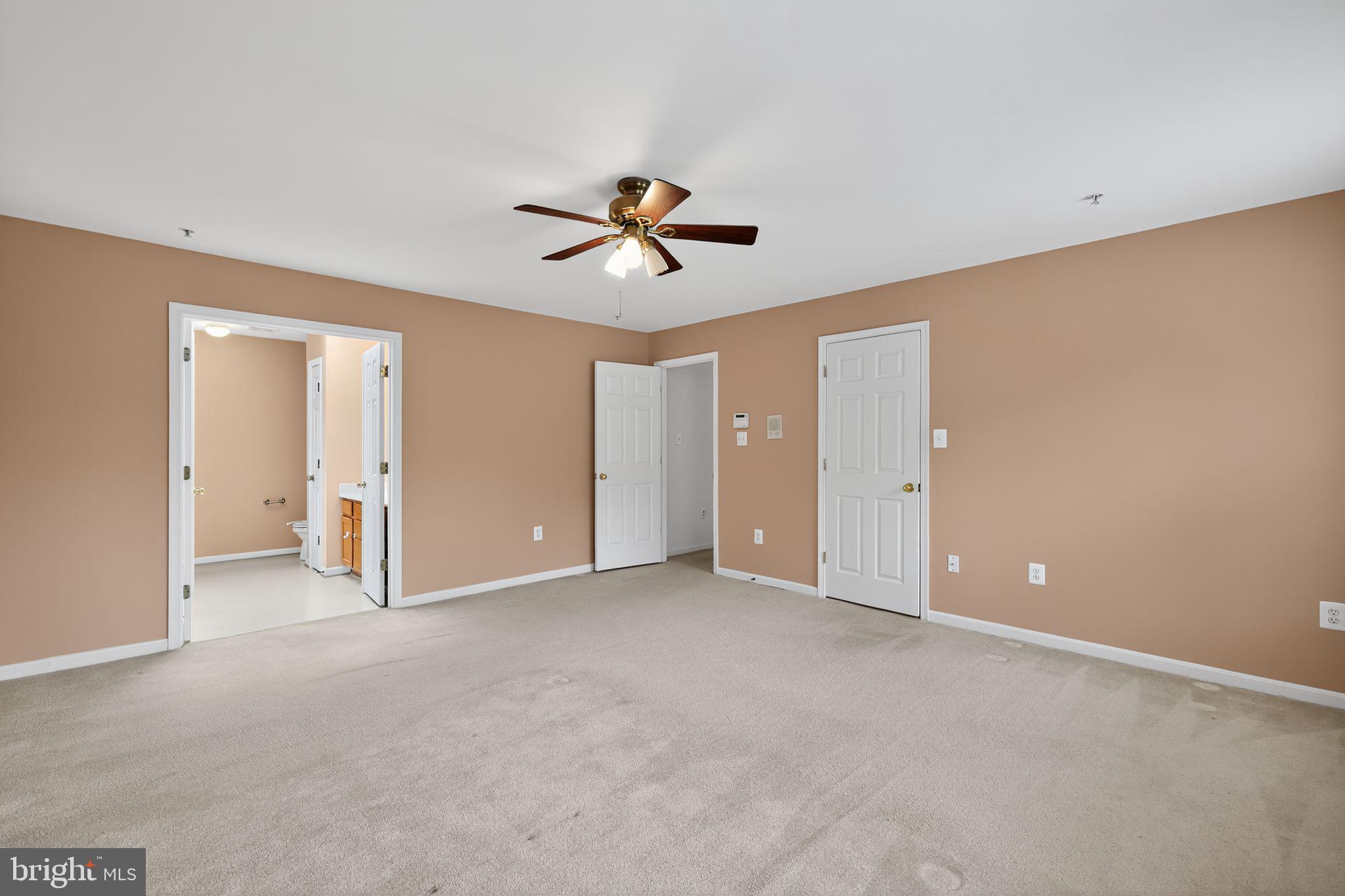 ARAGONA VILLAGE - Residential