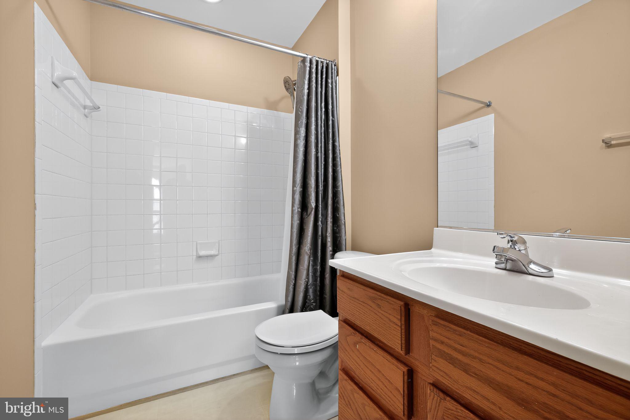 ARAGONA VILLAGE - Residential