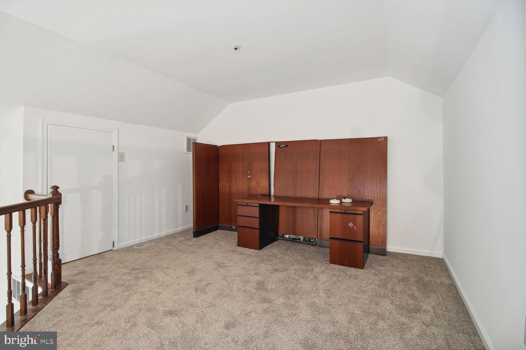 MONTPELIER HILLS - Residential