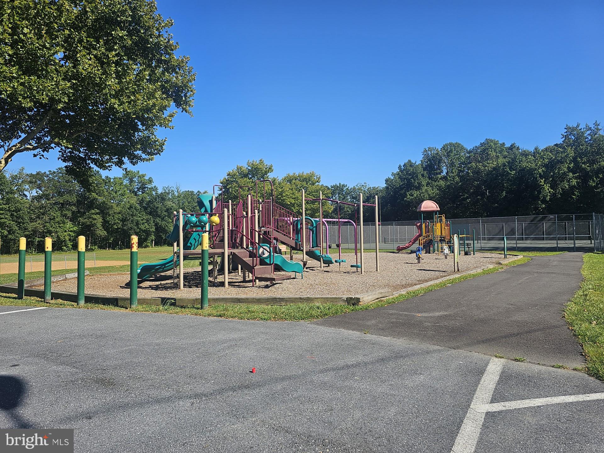 MONTPELIER HILLS - Residential