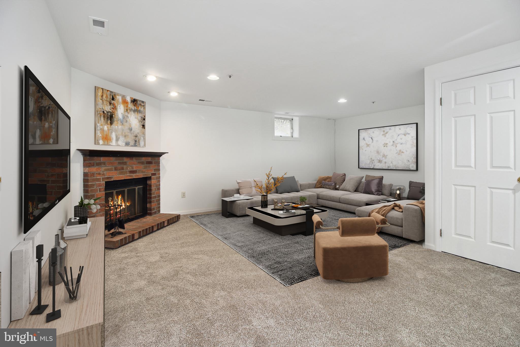 MONTPELIER HILLS - Residential