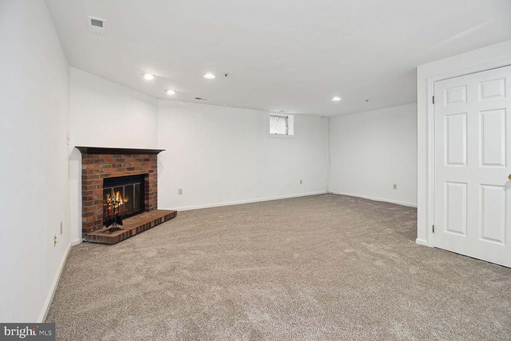 MONTPELIER HILLS - Residential