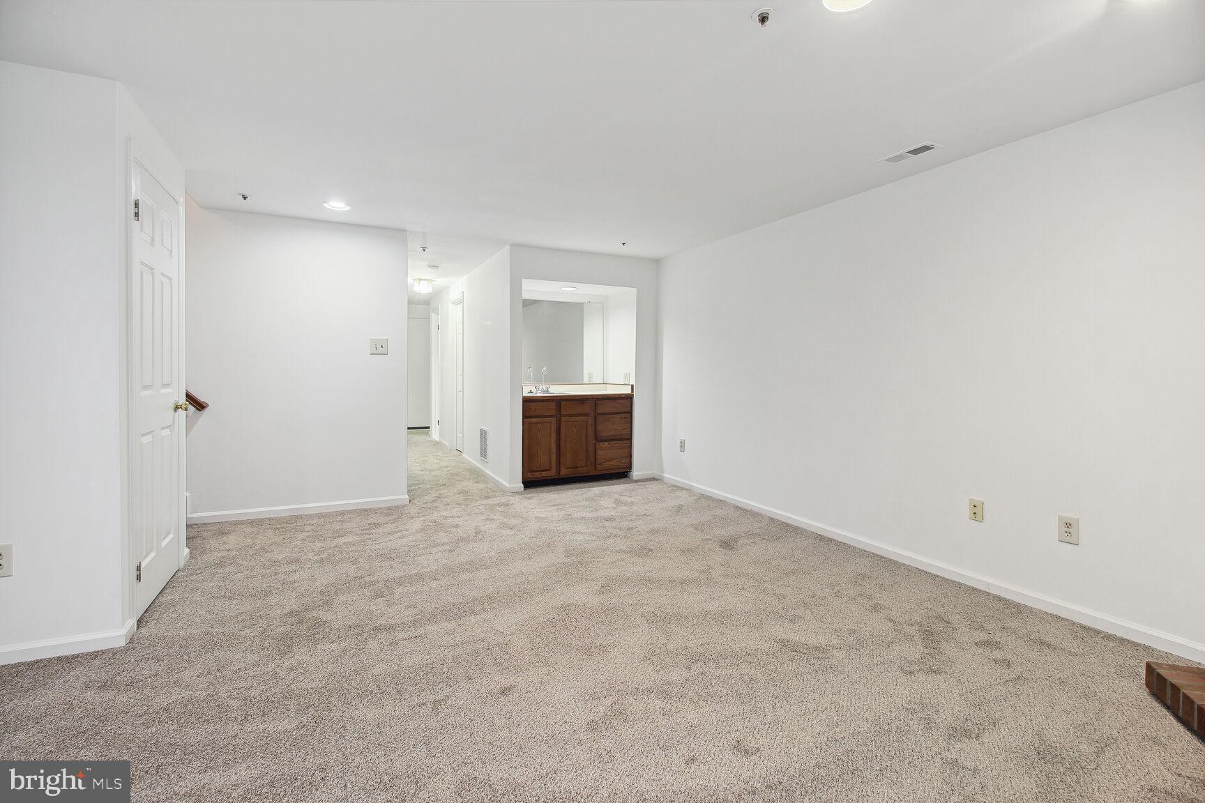 MONTPELIER HILLS - Residential