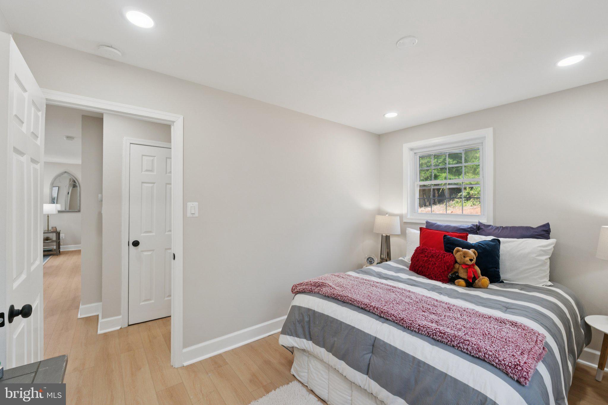 WHEATON WOODS - Residential