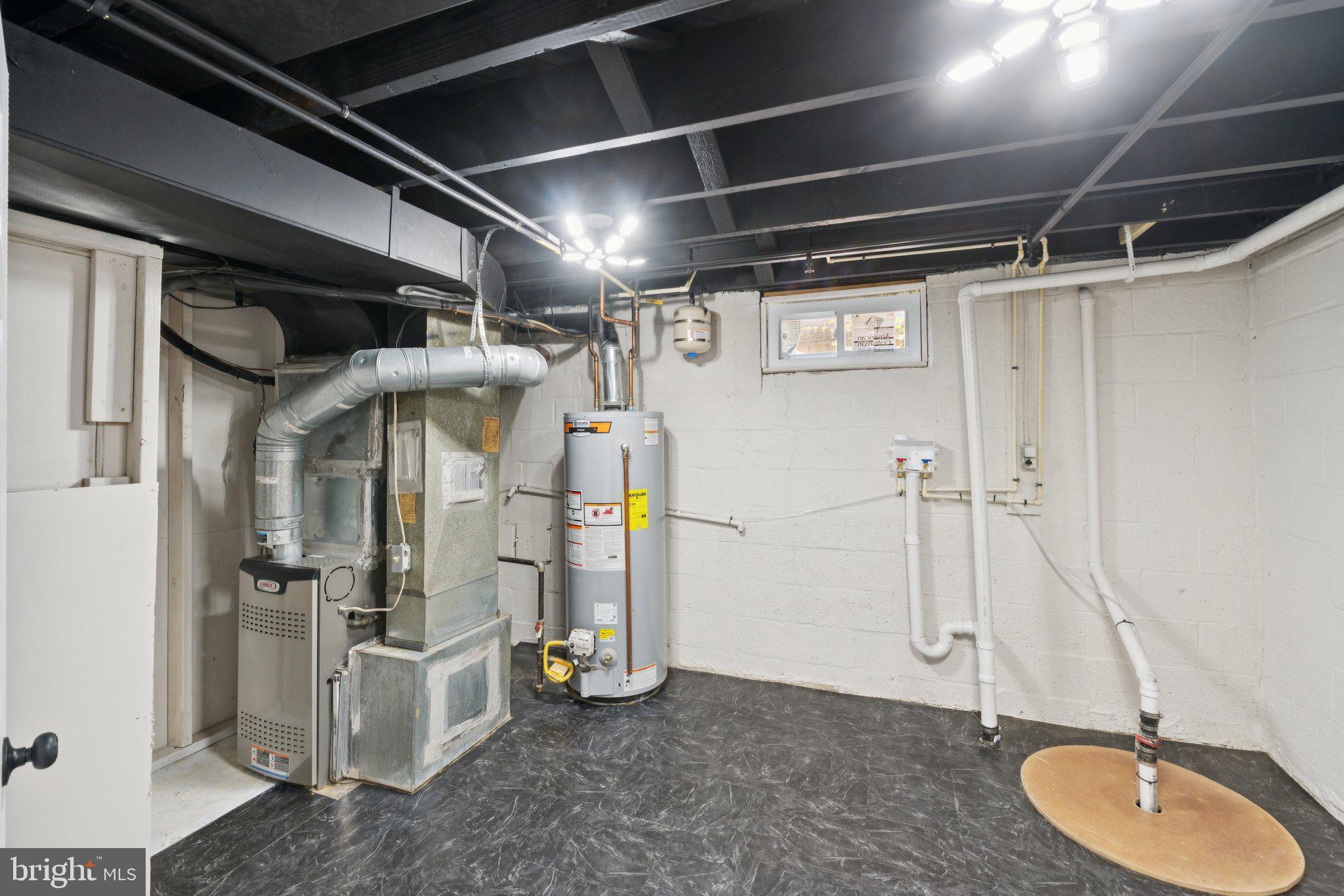 WHEATON WOODS - Residential