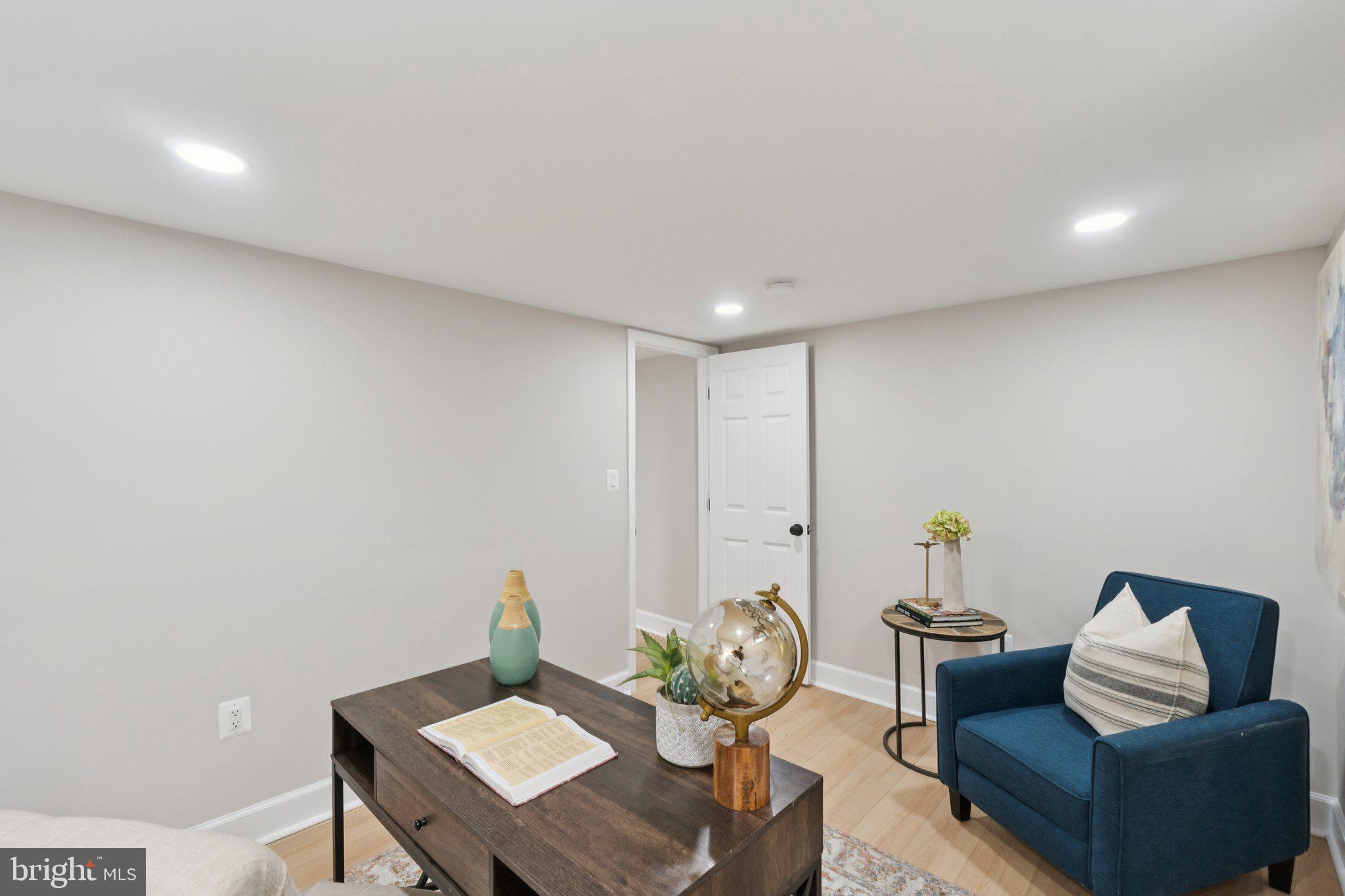 WHEATON WOODS - Residential