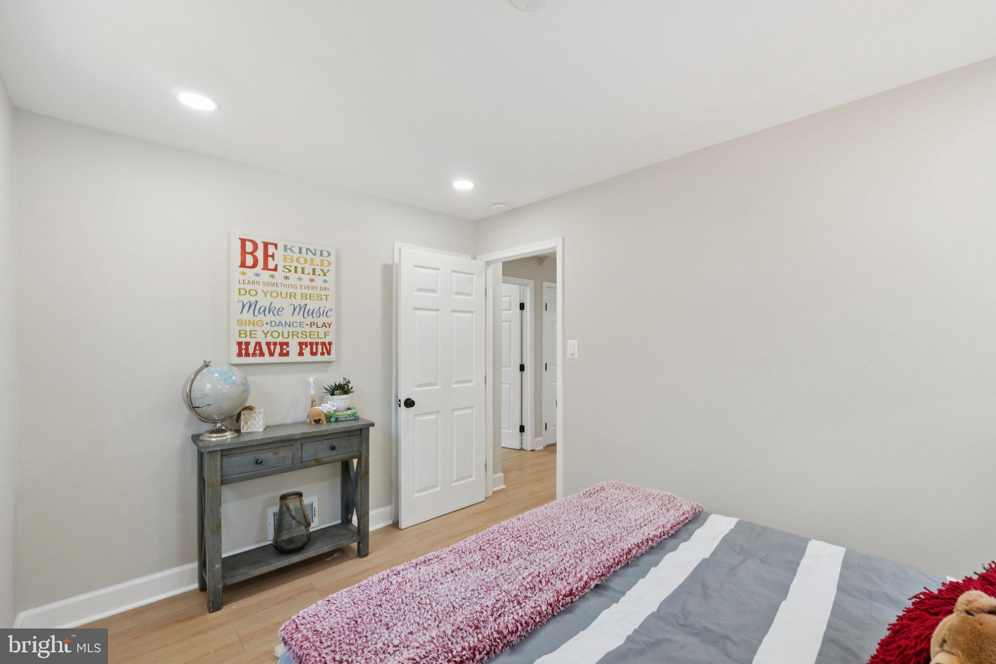 WHEATON WOODS - Residential