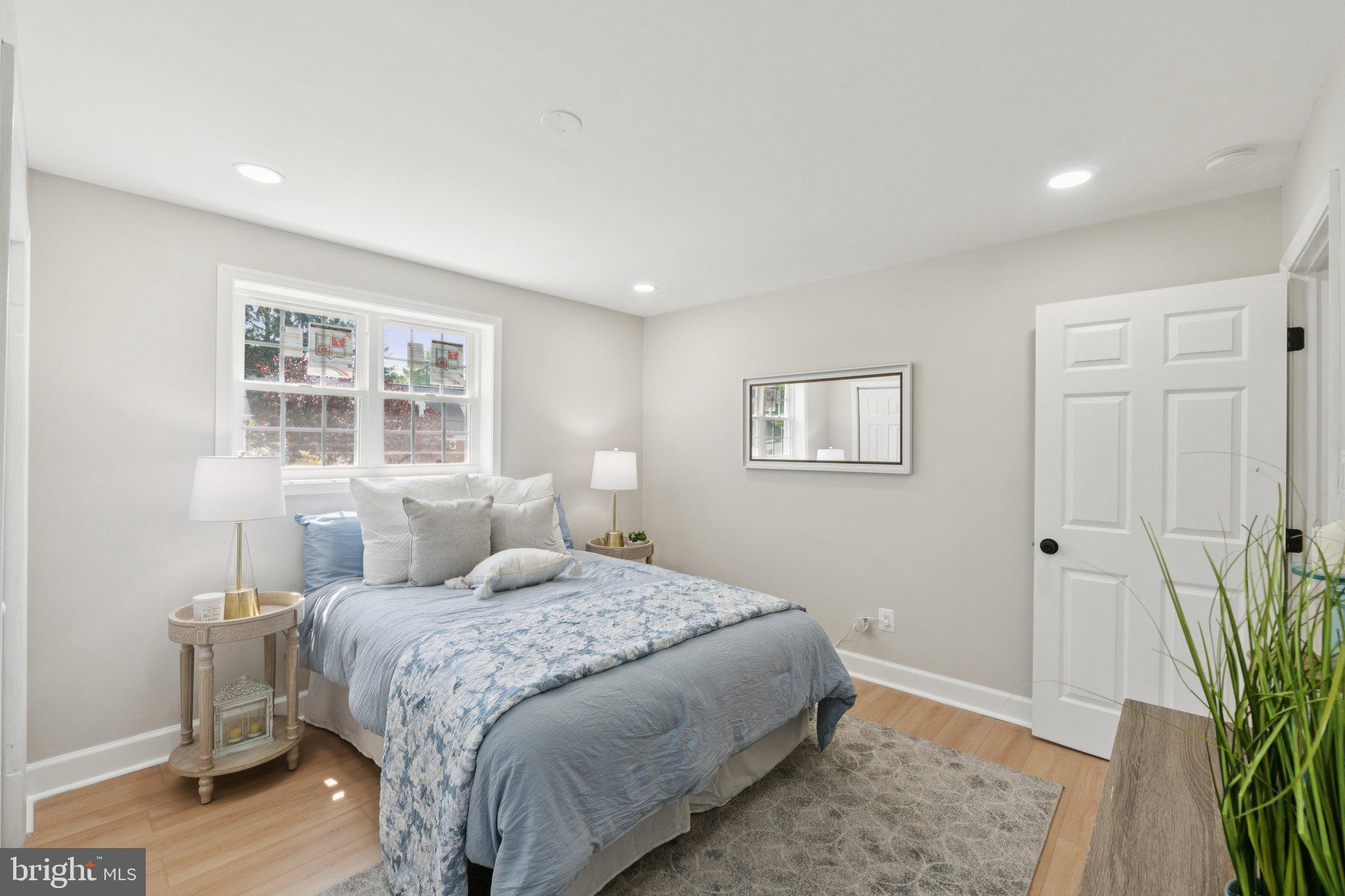 WHEATON WOODS - Residential