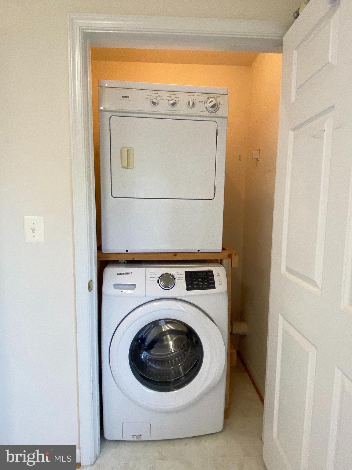 STONE RIDGE - Residential