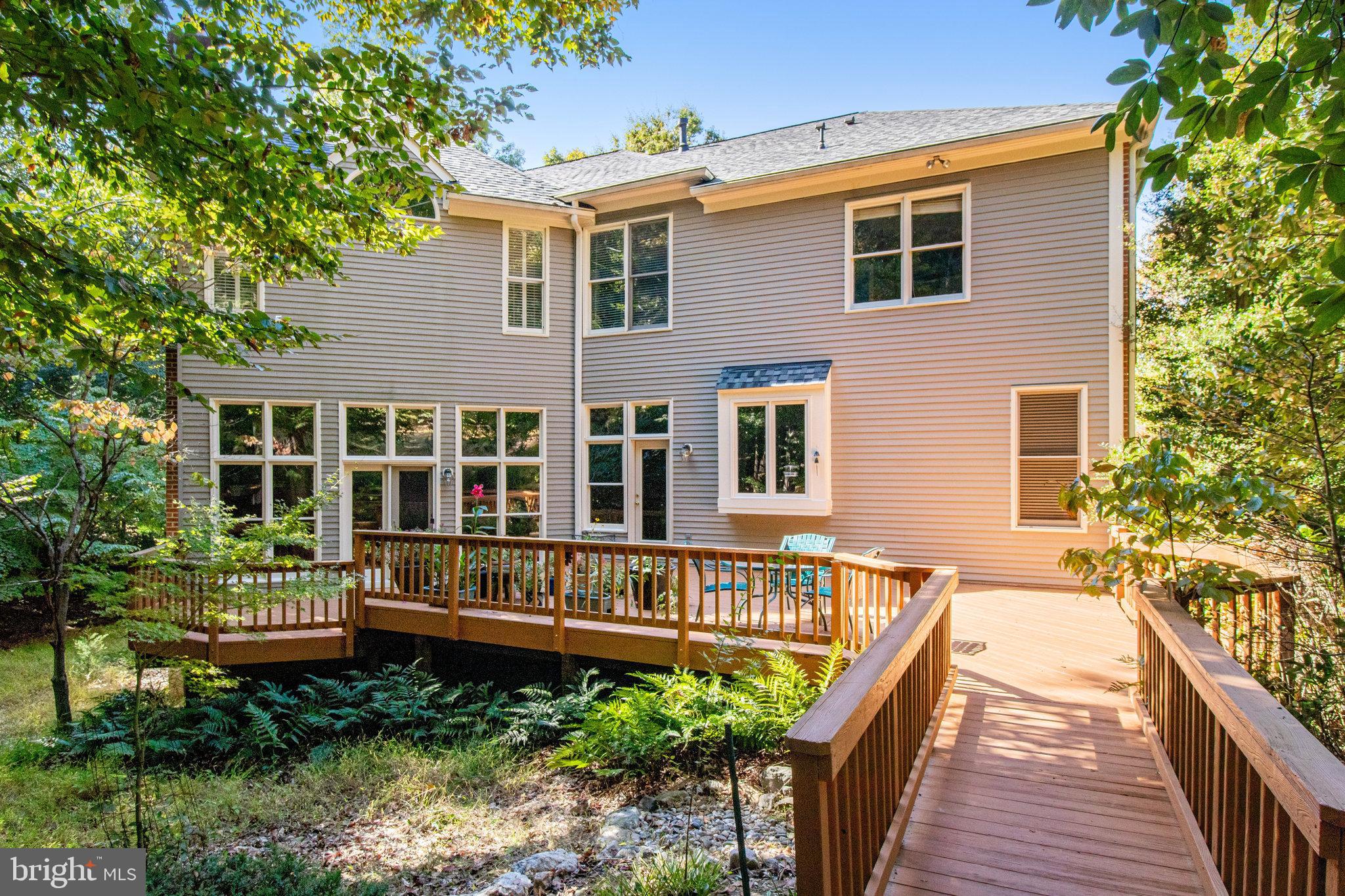 RIVERBEND KNOLLS - Residential