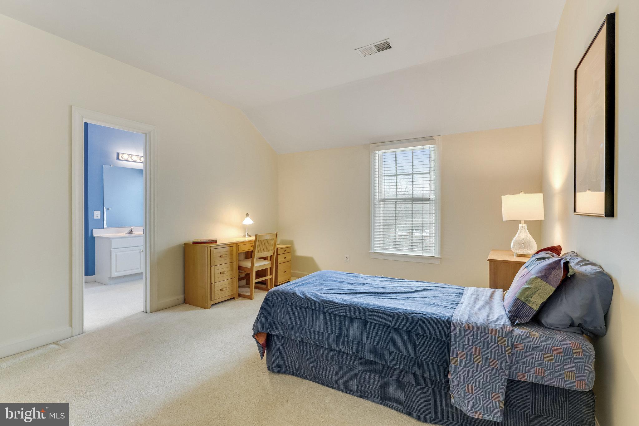 RIVERBEND KNOLLS - Residential