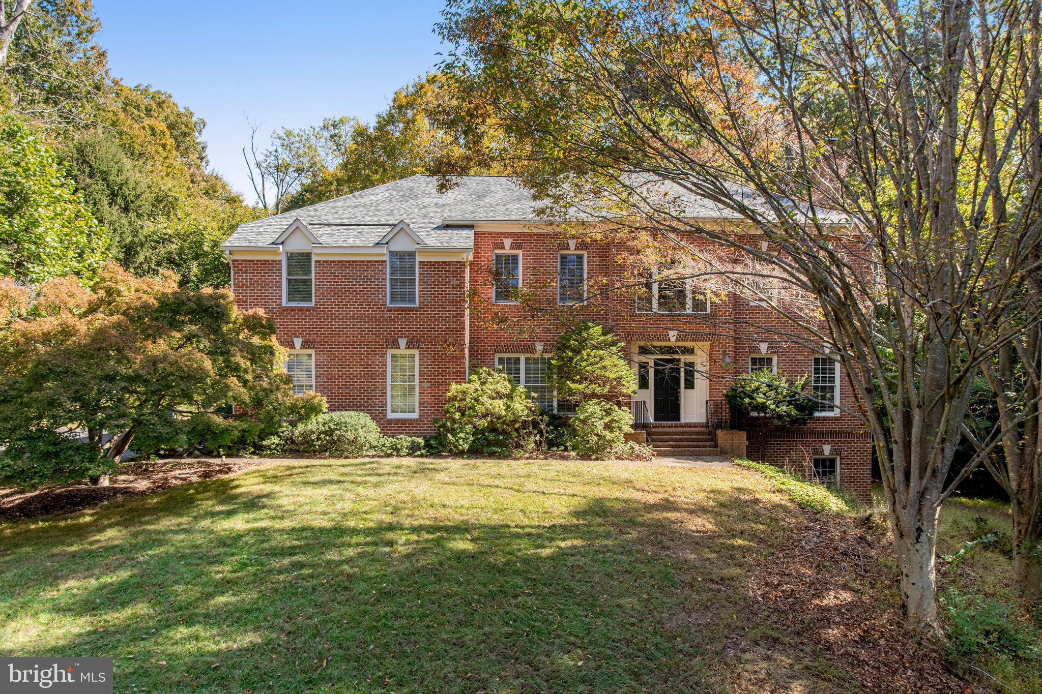 RIVERBEND KNOLLS - Residential