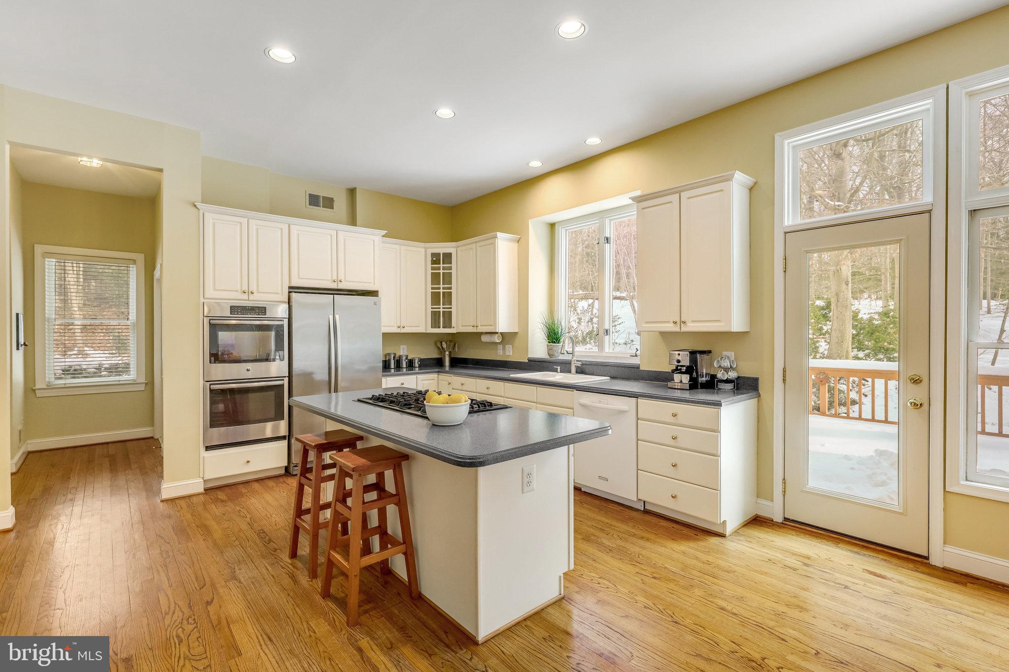 RIVERBEND KNOLLS - Residential