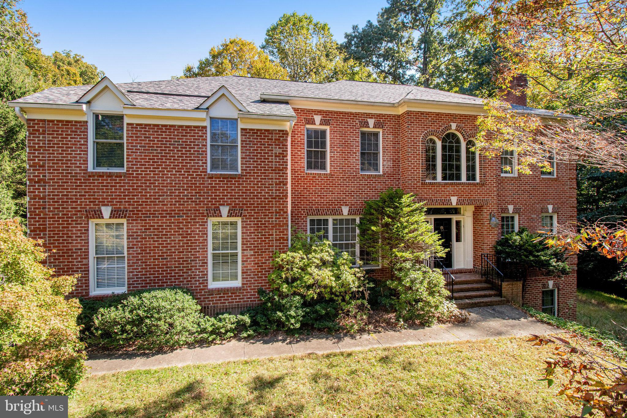 RIVERBEND KNOLLS - Residential