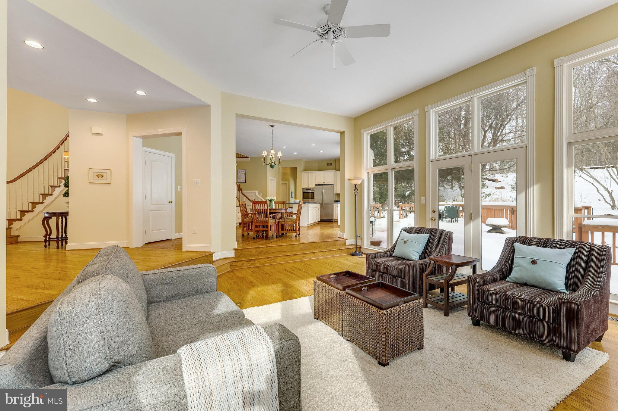 RIVERBEND KNOLLS - Residential