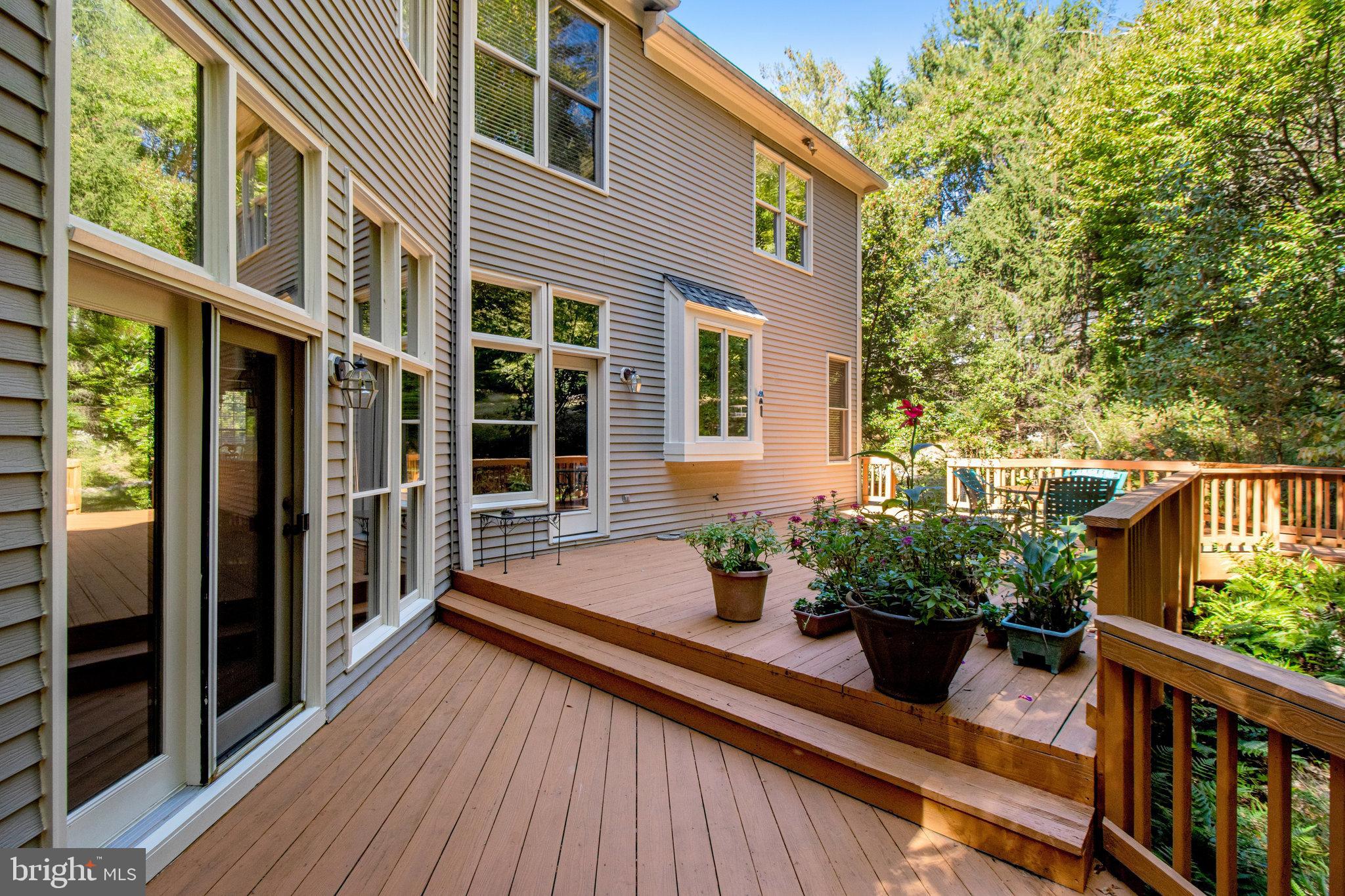 RIVERBEND KNOLLS - Residential