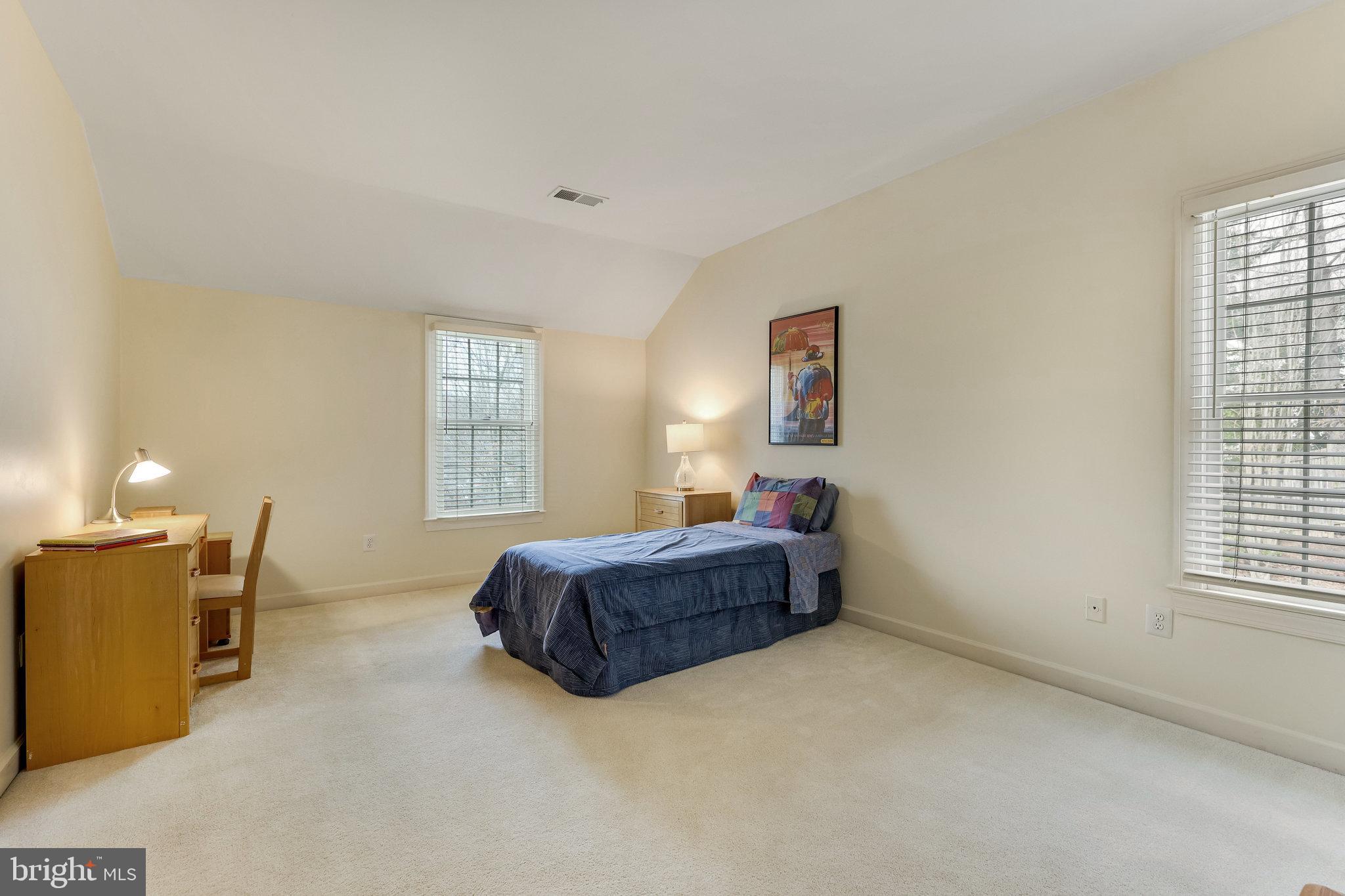 RIVERBEND KNOLLS - Residential