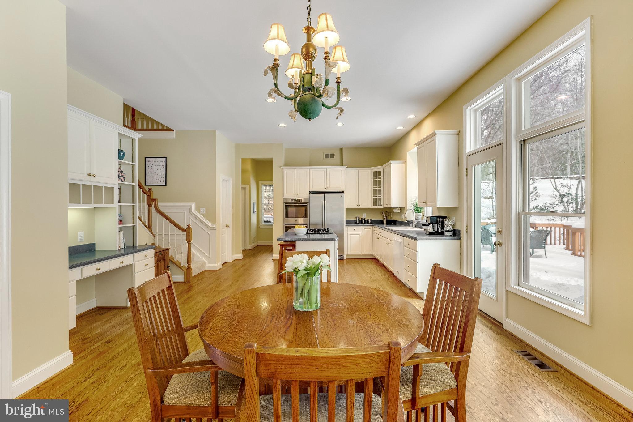 RIVERBEND KNOLLS - Residential