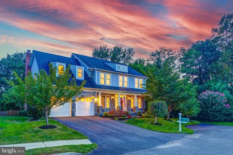 6413 GAYFIELDS ROAD ALEXANDRIA VA 22315