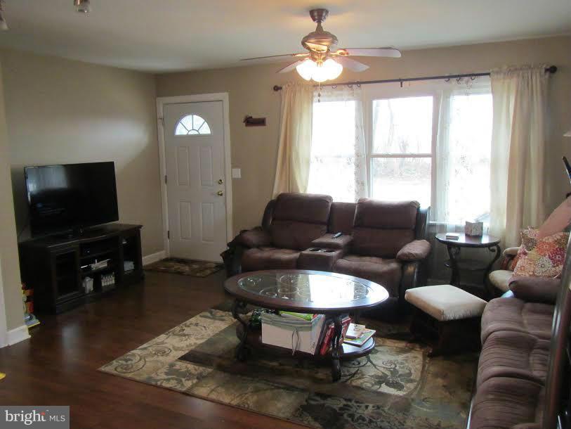 CHESTER HARBOR - Residential