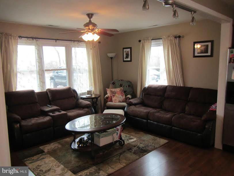 CHESTER HARBOR - Residential