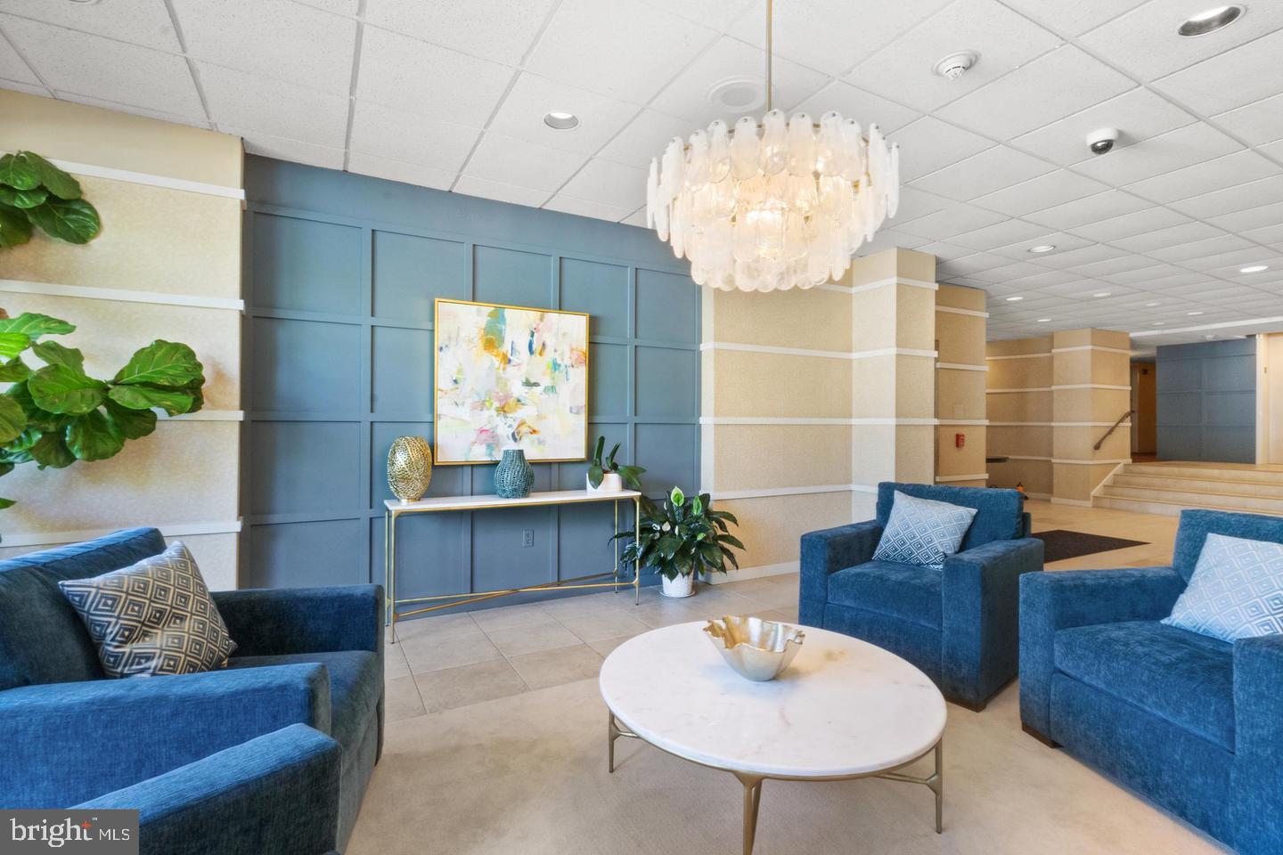 PLYMOUTH HILLS - Residential Lease