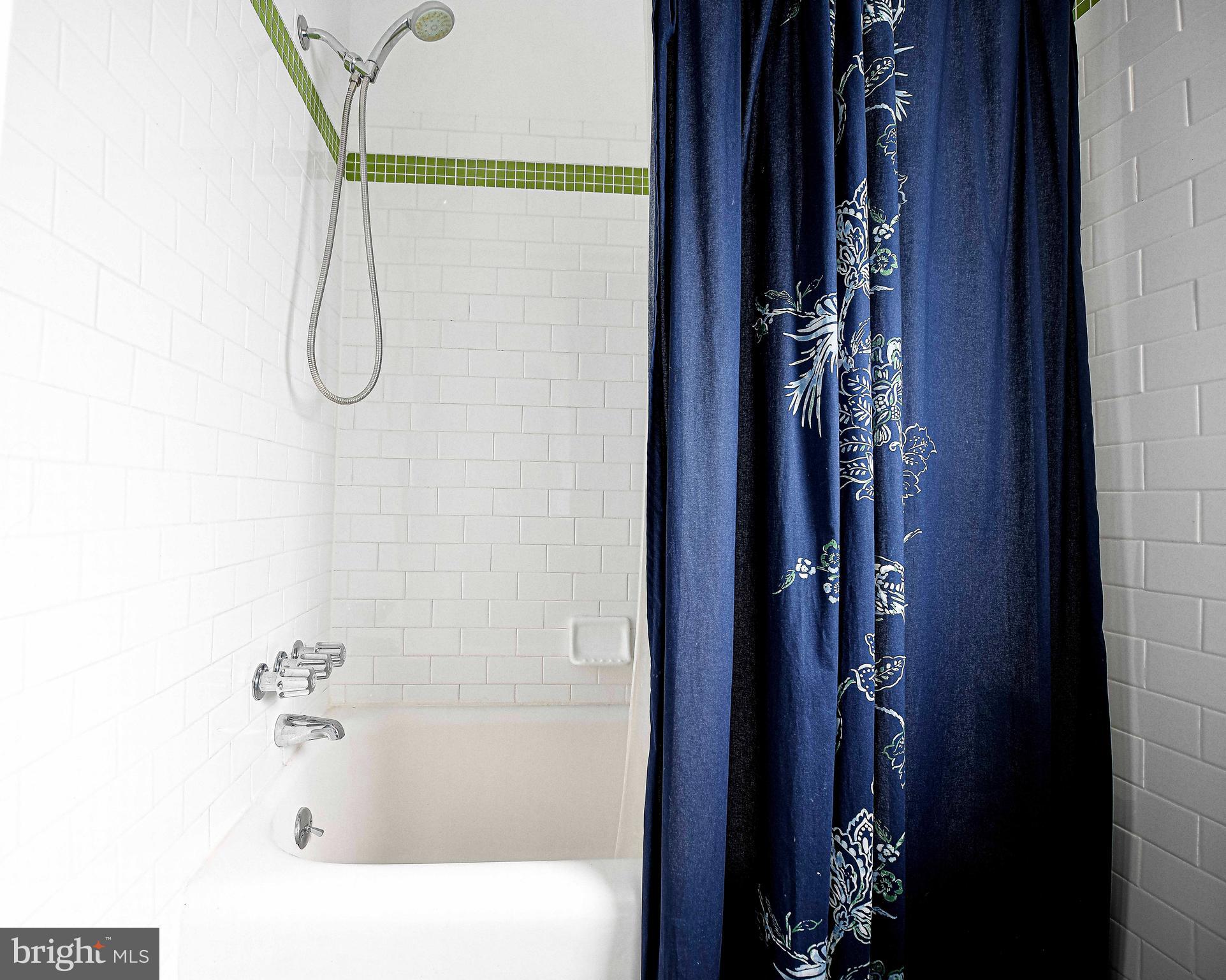 HAMILTON HEIGHTS - Residential