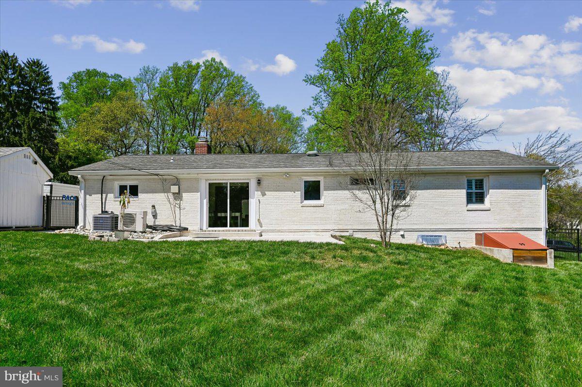 10121 COLONIAL DRIVE