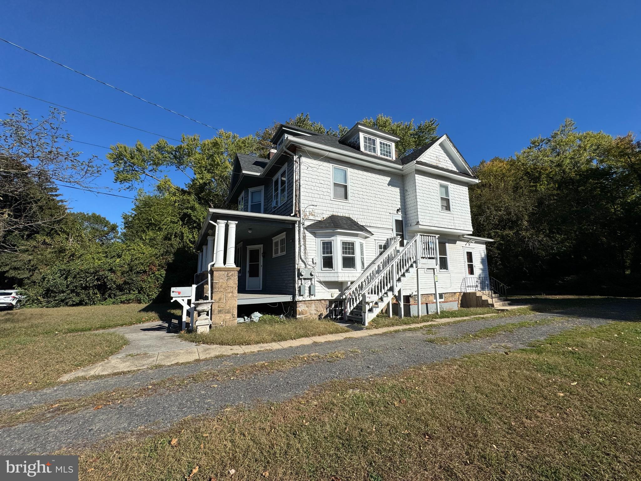 718 WOODLANE ROAD