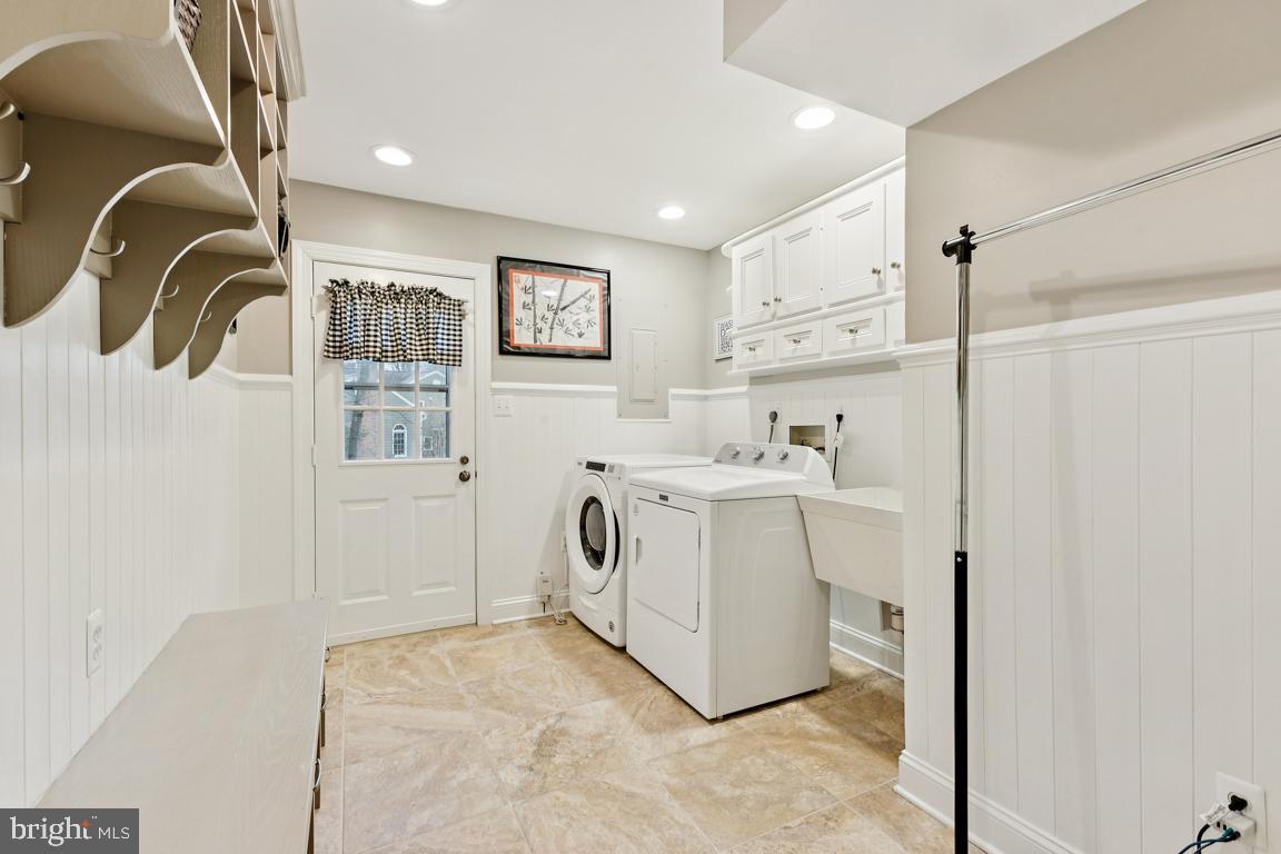 CLARKES LANDING - Residential