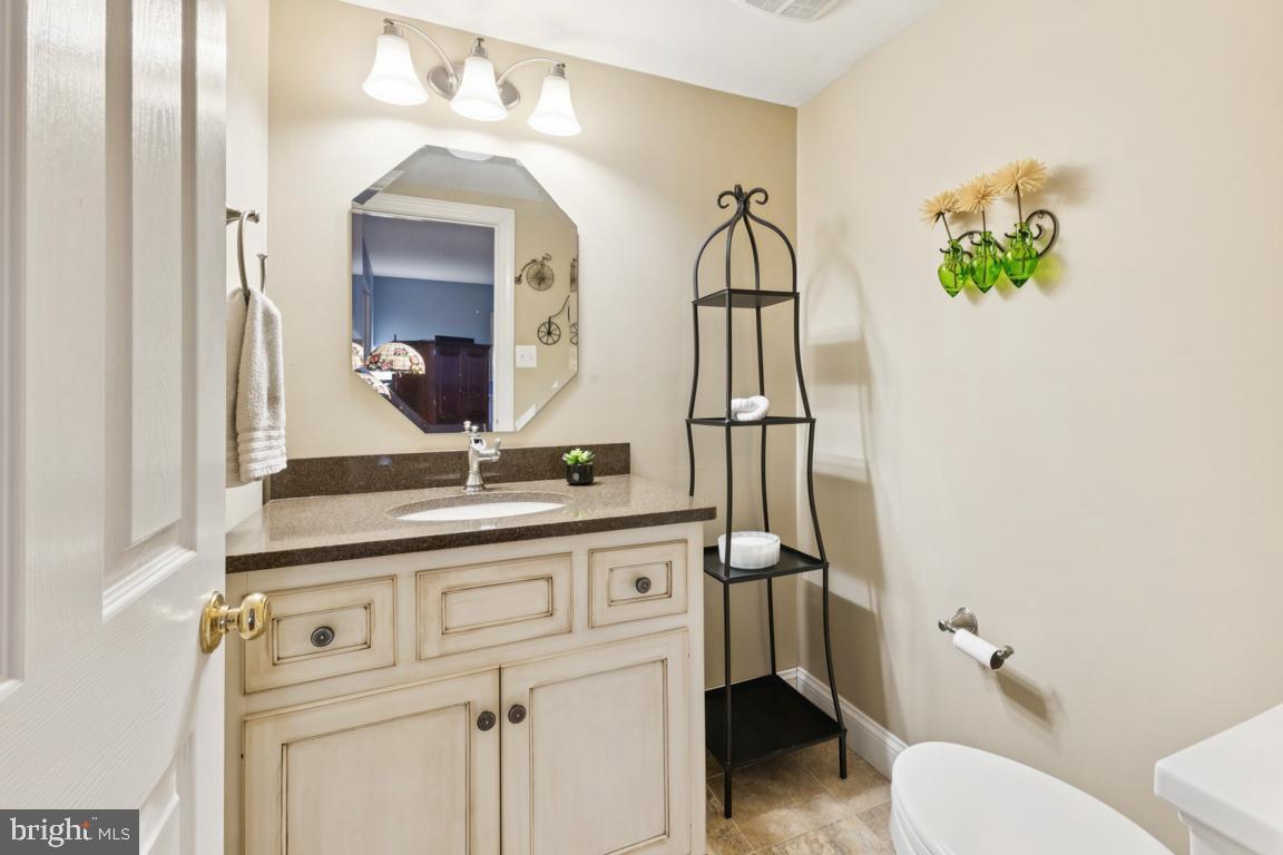 CLARKES LANDING - Residential