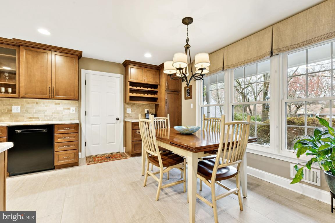 CLARKES LANDING - Residential