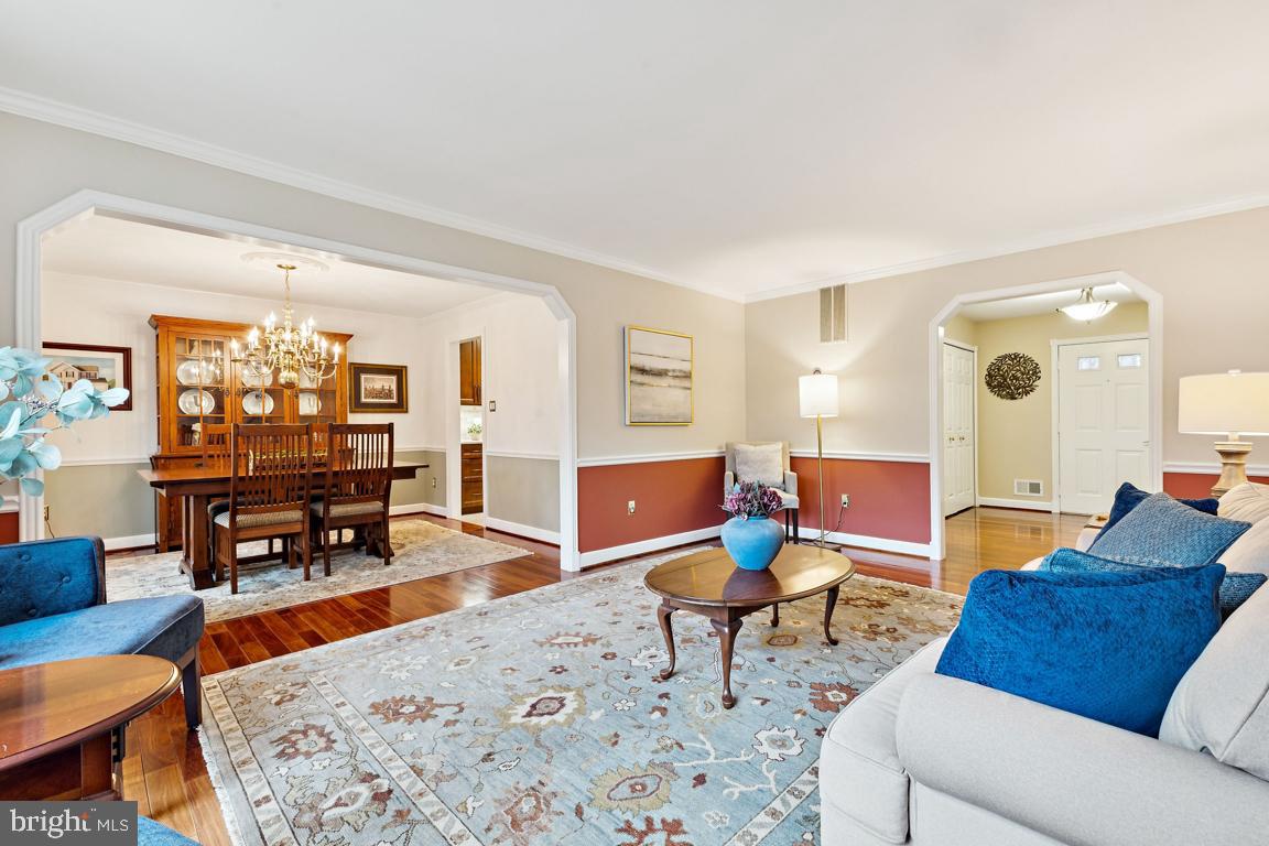 CLARKES LANDING - Residential