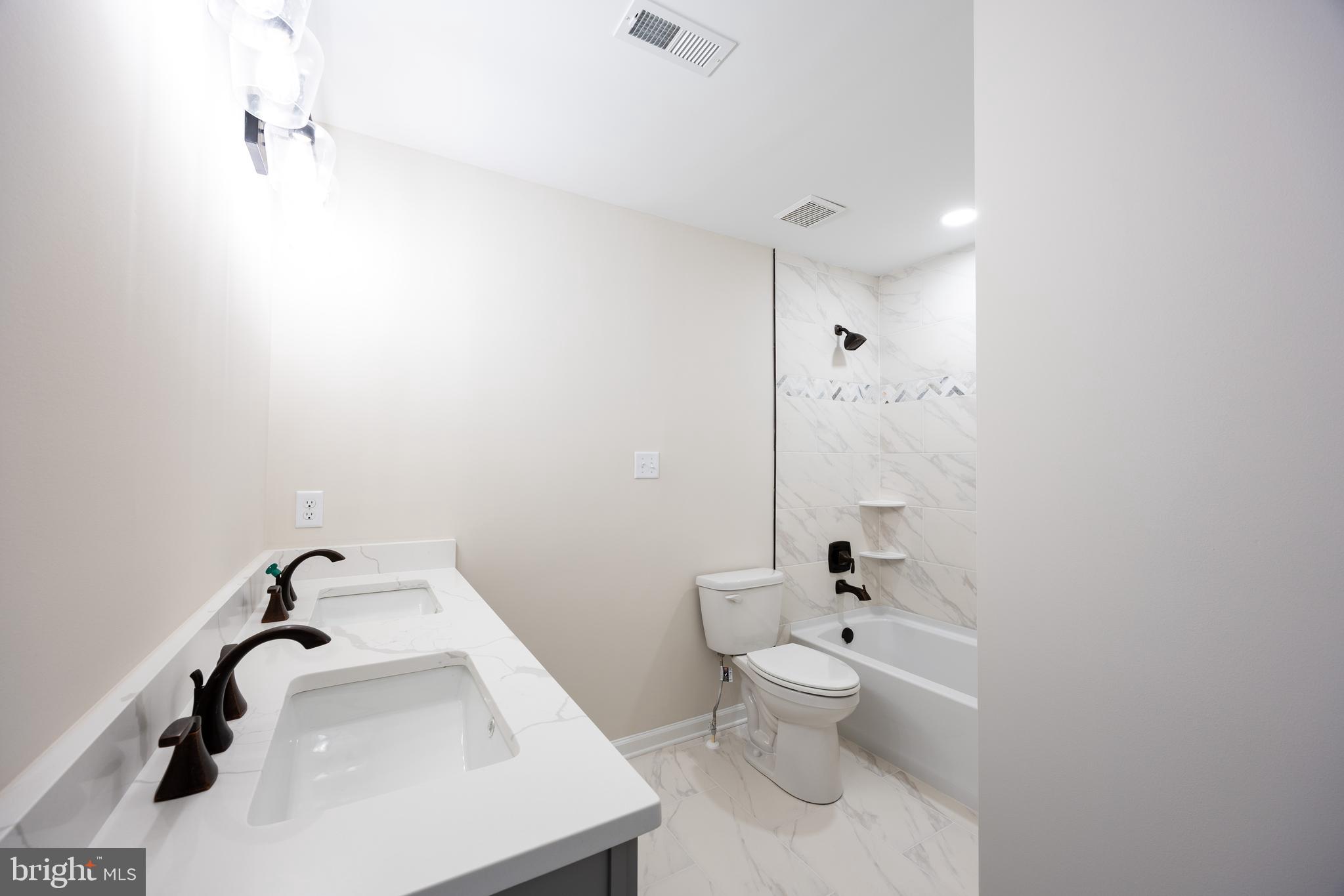 HARLAN RUN - Residential