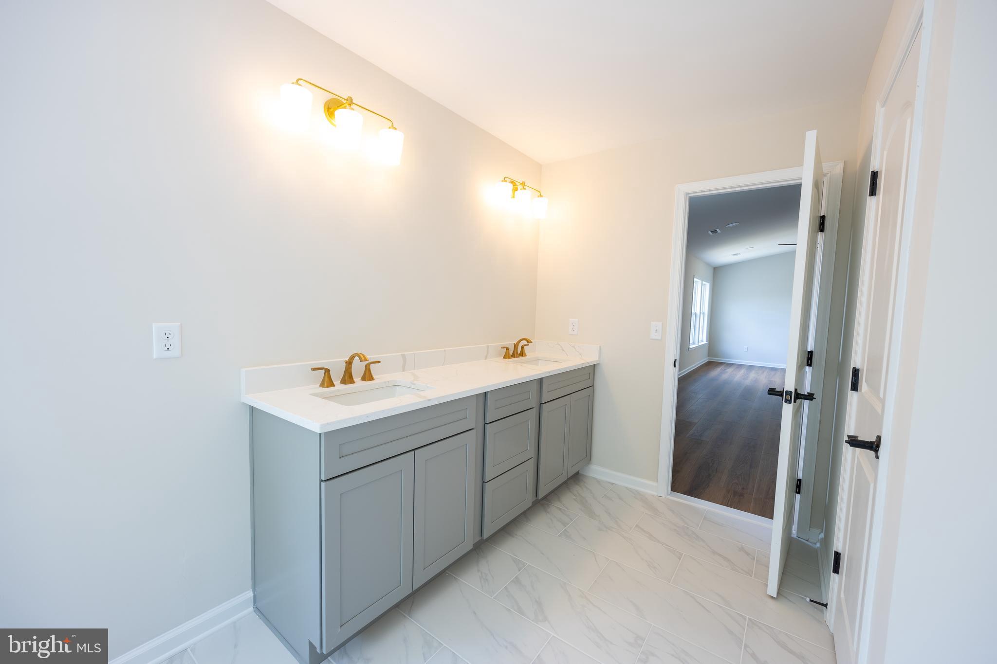 HARLAN RUN - Residential