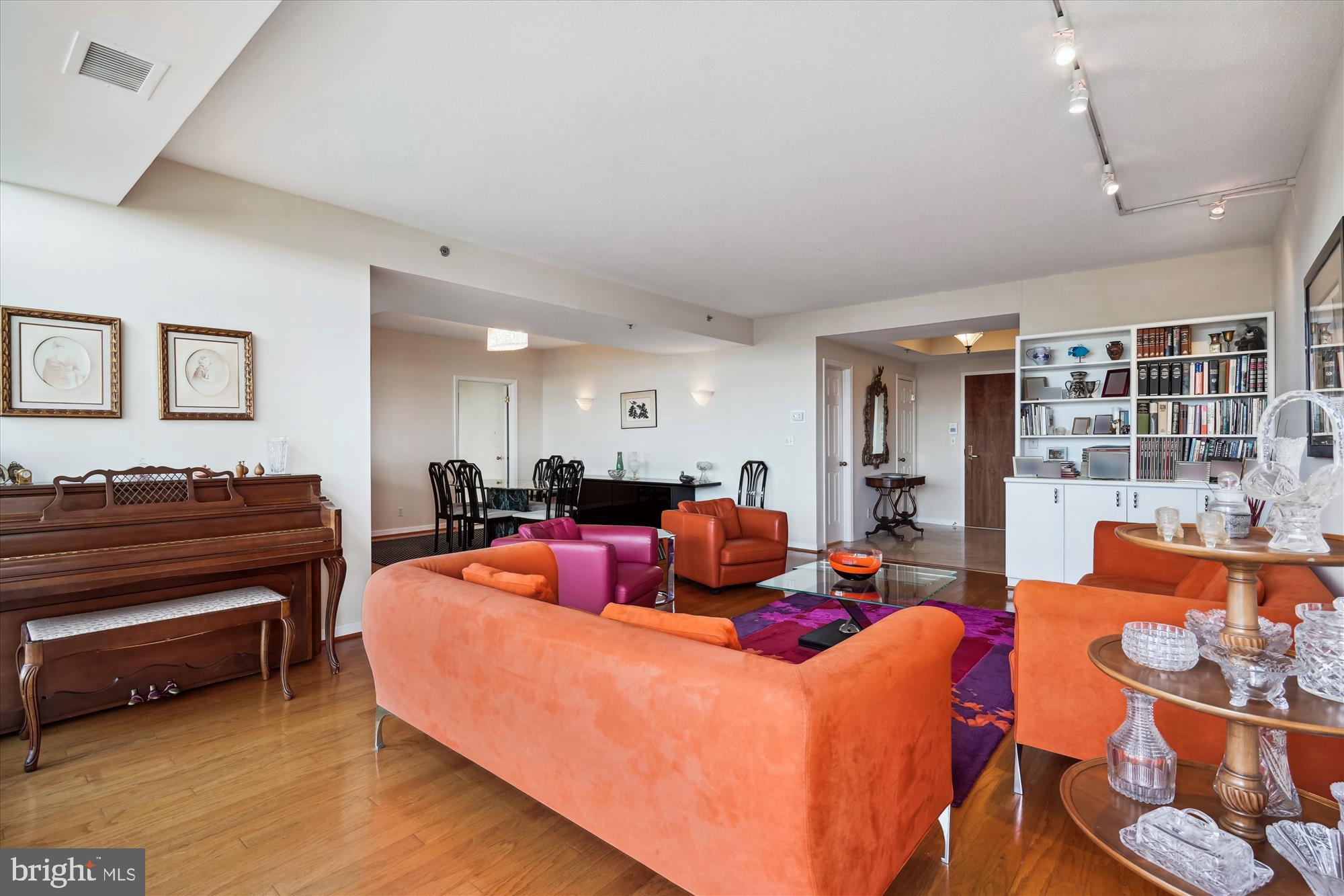 SOMERSET HOUSE 2 - Residential