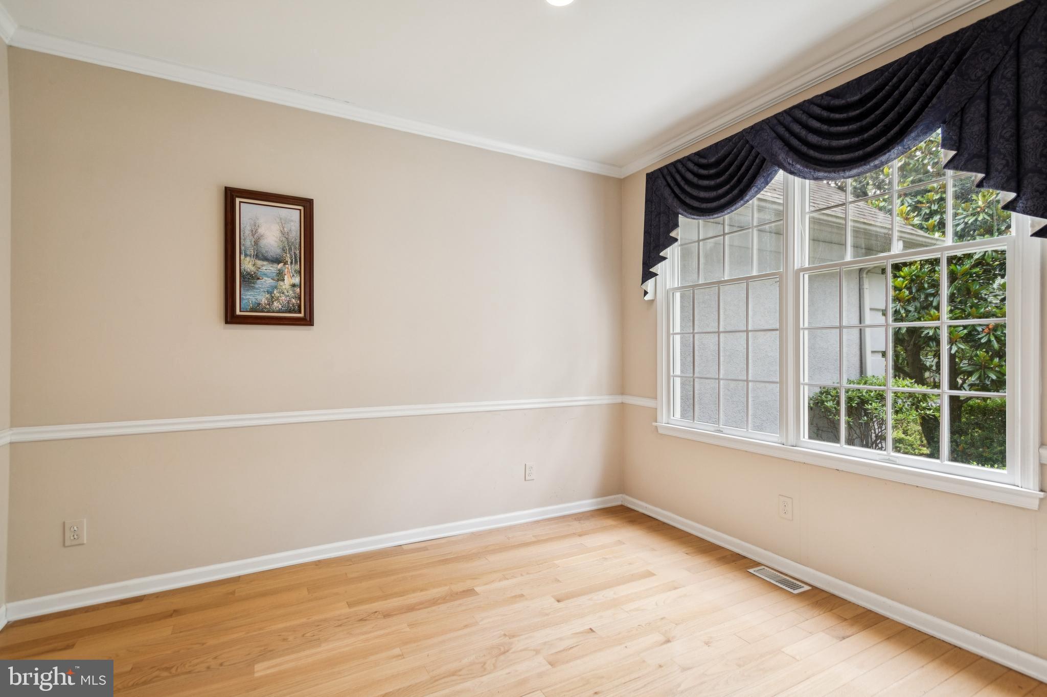 2 TEABERRY COURT
