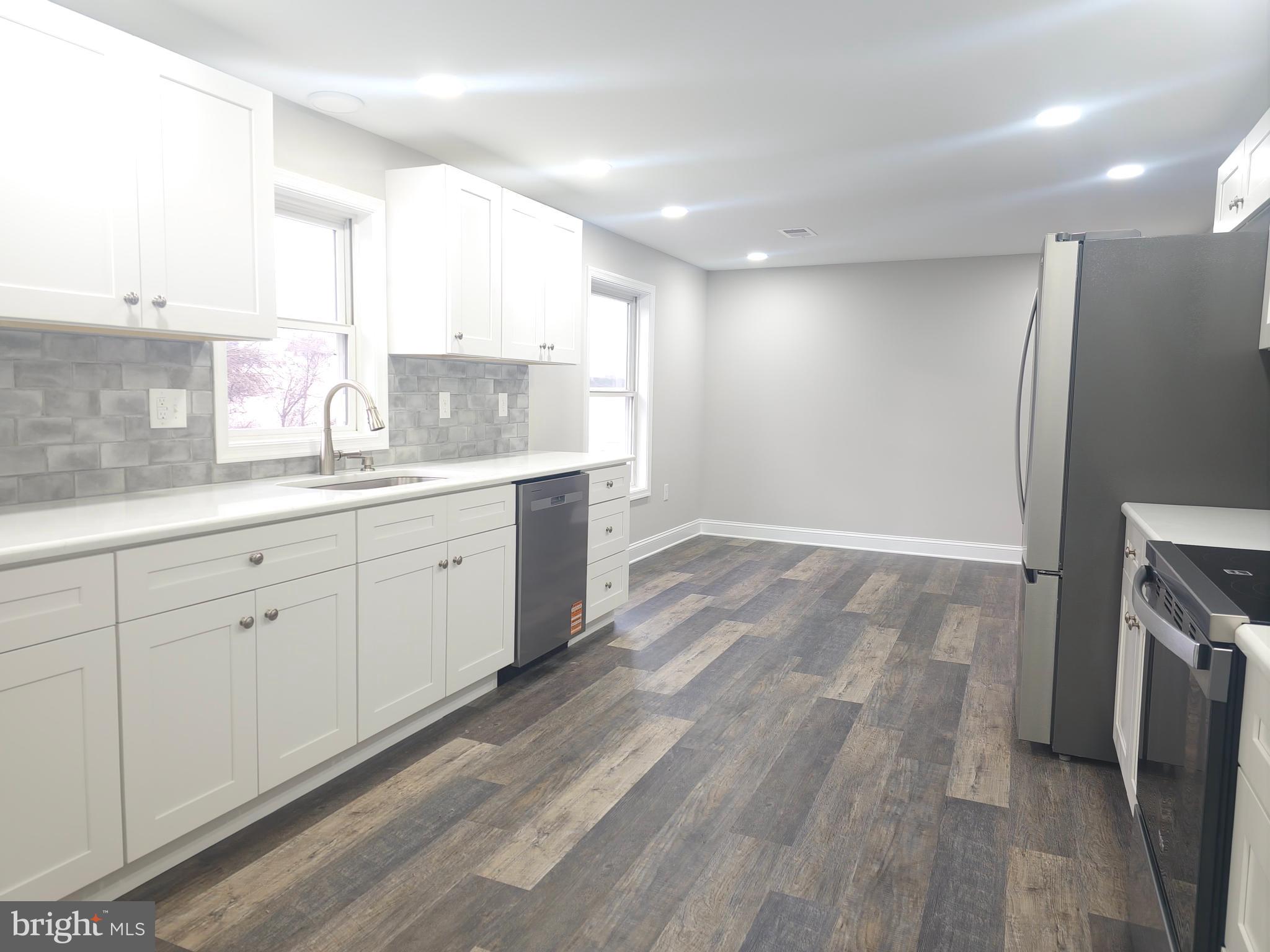 HILLTOP ACRES - Residential