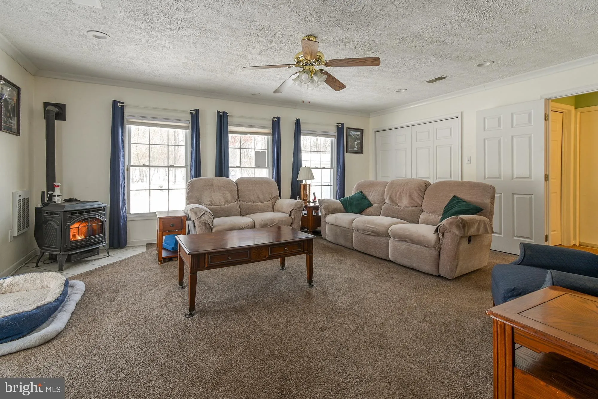 Martinsburg, West Virginia 25401, United States, 4 Bedrooms Bedrooms, ,4 BathroomsBathrooms,Residential,Active,14431