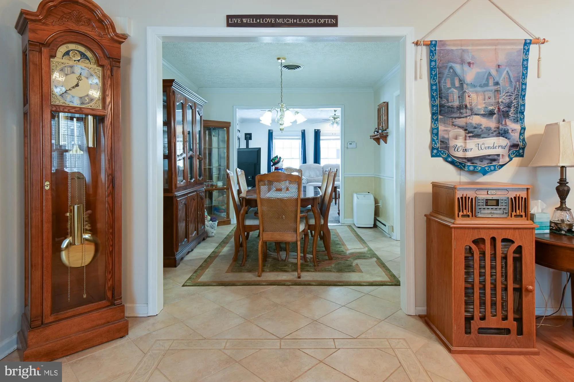 Martinsburg, West Virginia 25401, United States, 4 Bedrooms Bedrooms, ,4 BathroomsBathrooms,Residential,Active,14431