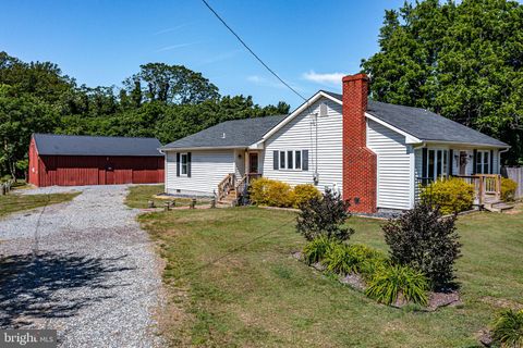Homes For Sale - 9832 River Road<br/> LANCASTER, VA 22503