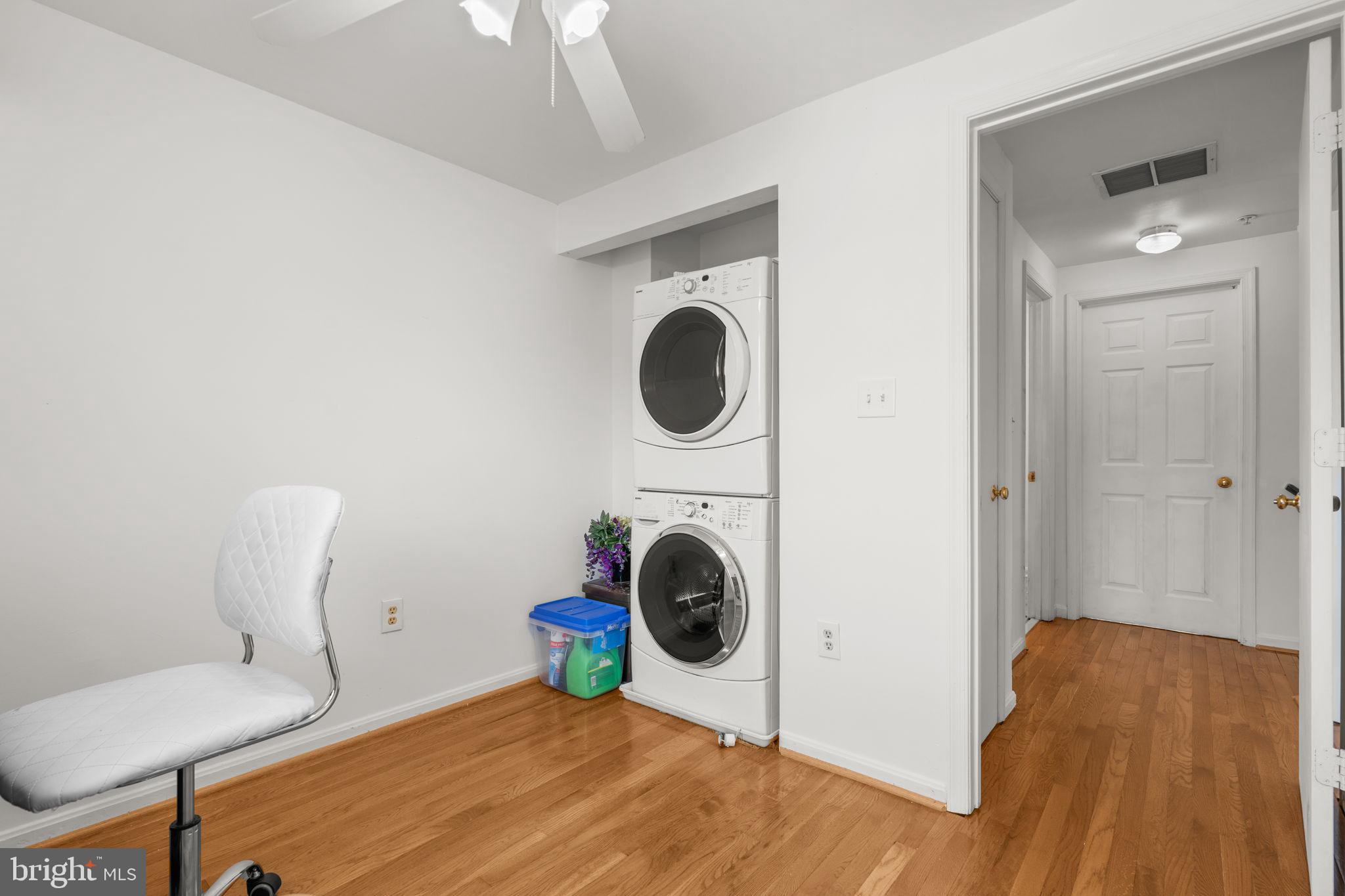 HUTCHINSON COMMONS - Residential