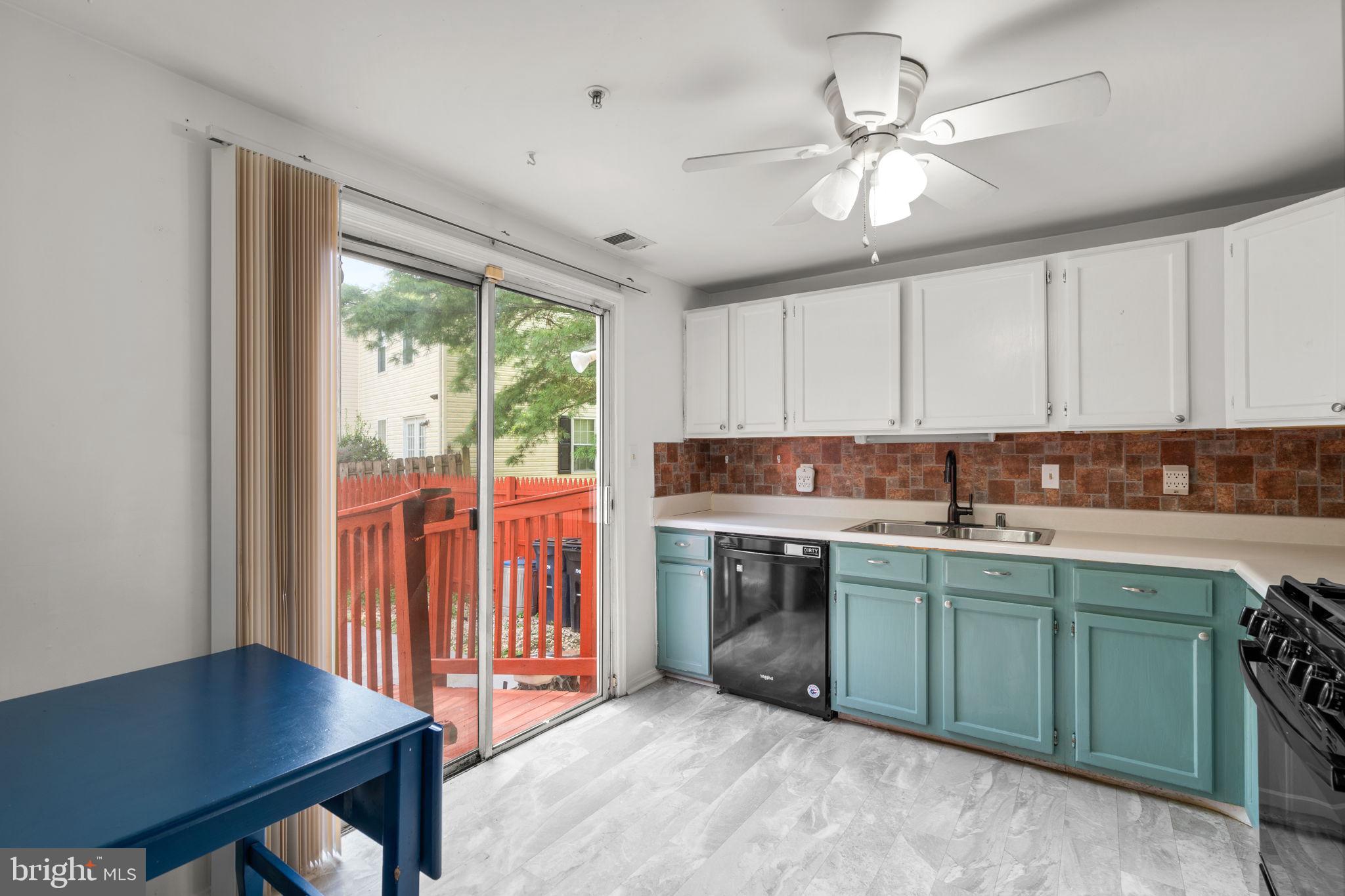 HUTCHINSON COMMONS - Residential