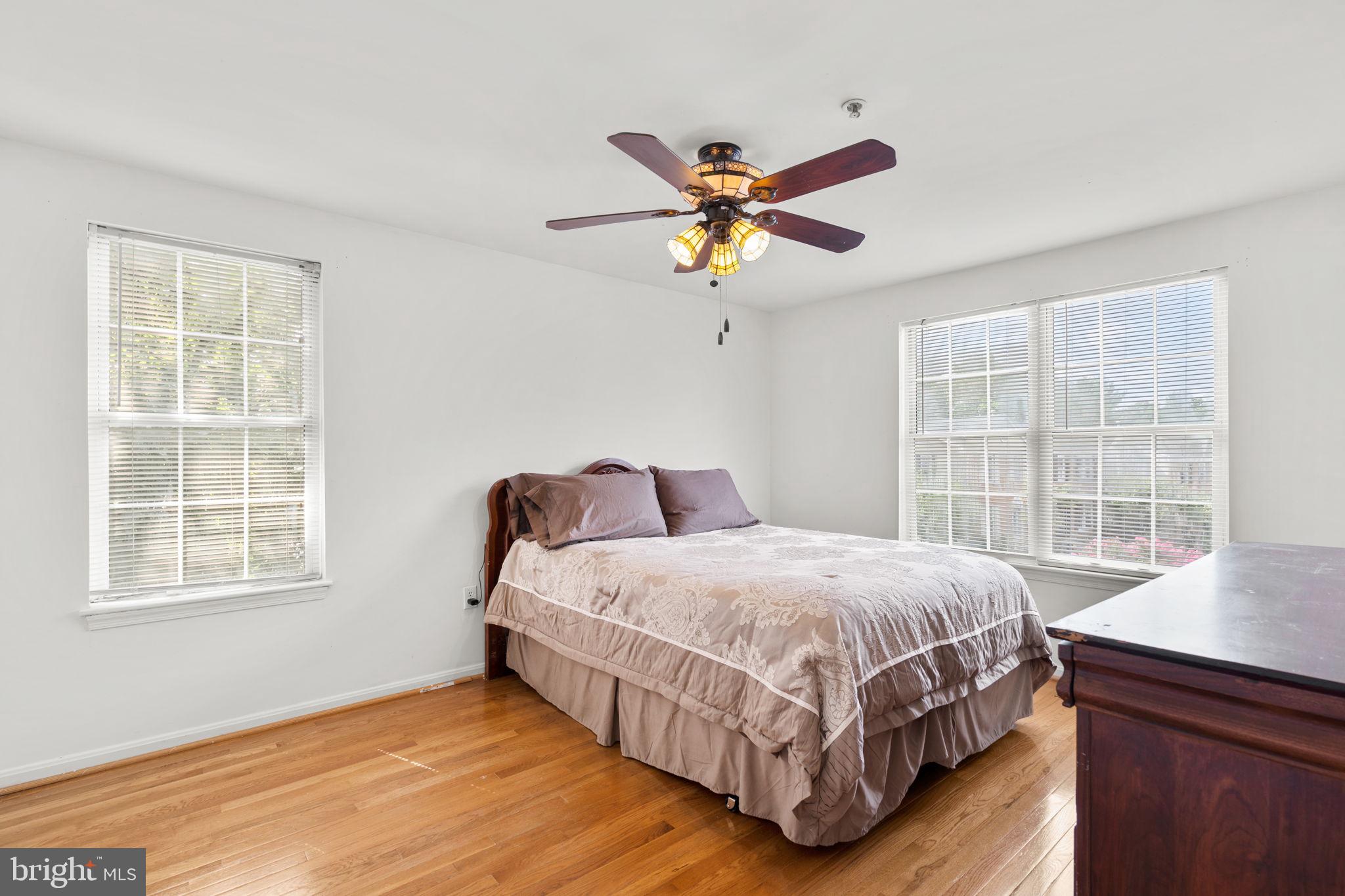 HUTCHINSON COMMONS - Residential