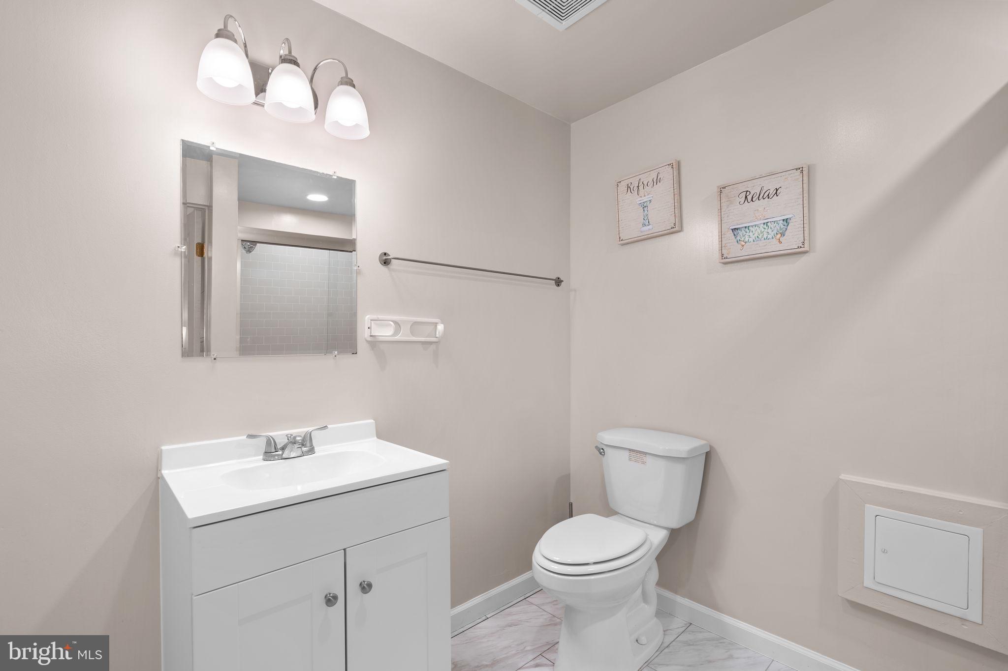 HUTCHINSON COMMONS - Residential