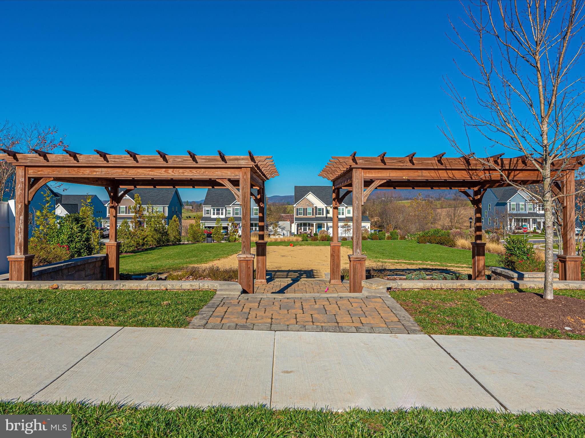 MIDDLETOWN GLEN - Residential