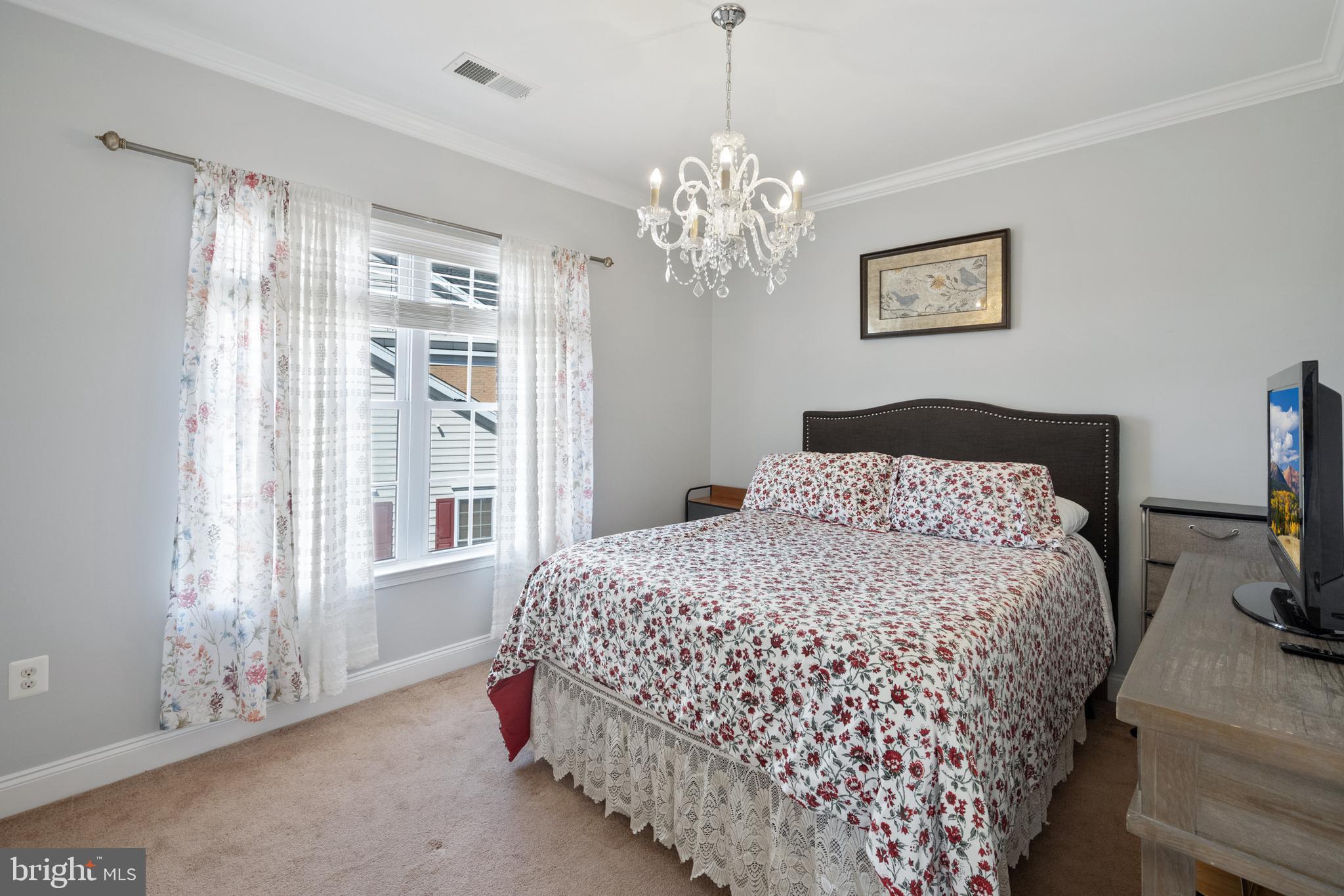 LOUDOUN VALLEY ESTATES 2 - Residential