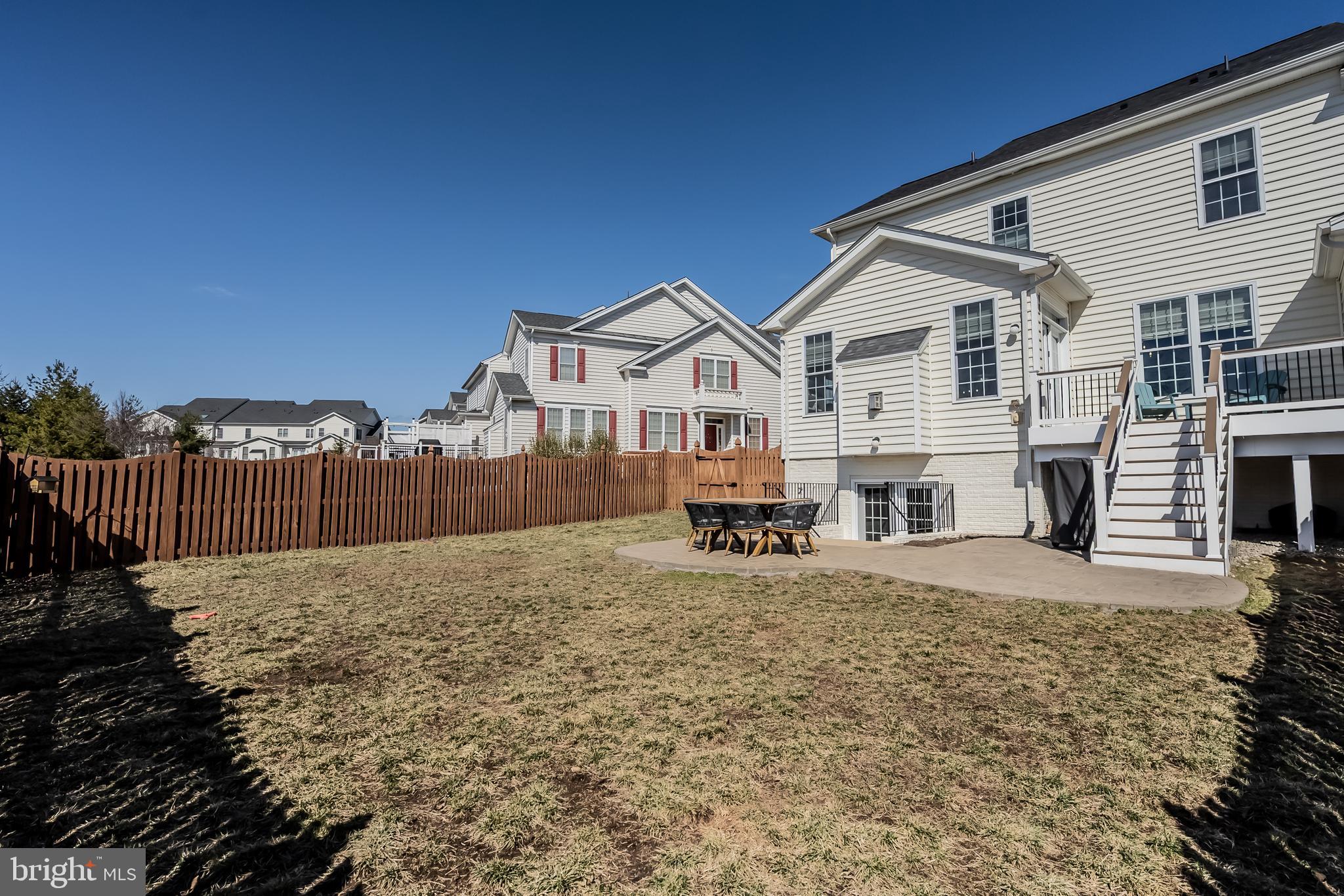 LOUDOUN VALLEY ESTATES 2 - Residential