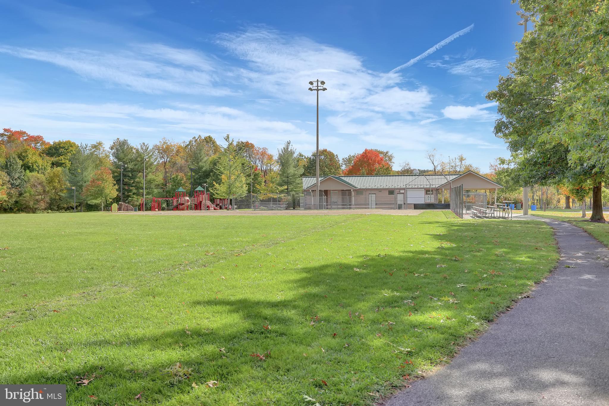 LIBERTY VILLAGE - Residential
