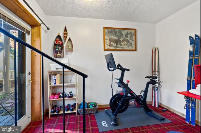 LAKEVIEW PEDESTAL - Residential